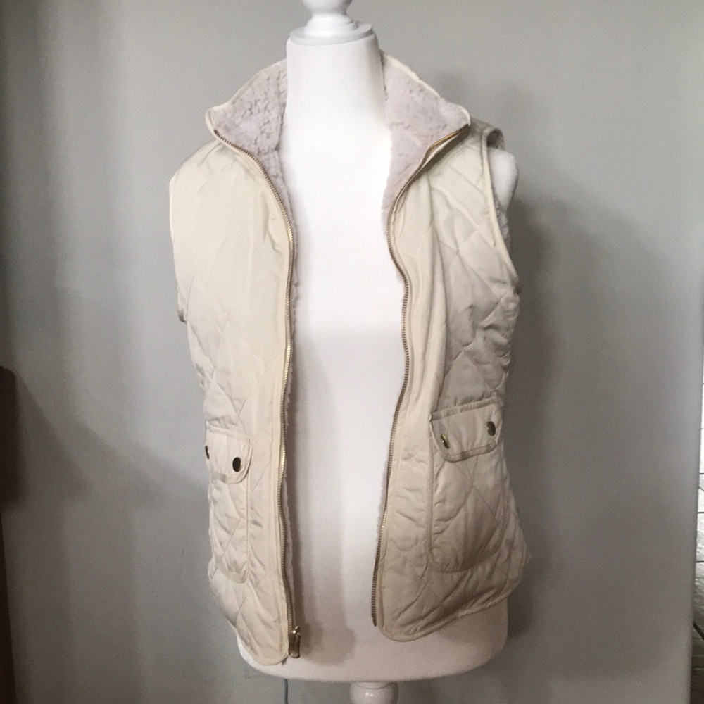 Sweater vest